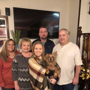 Meet your Posher, Lorie